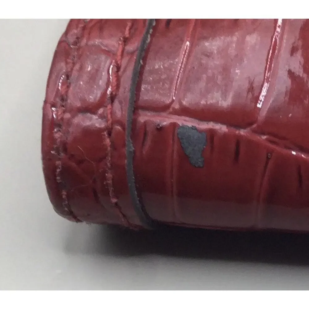 Liz & Co Red Croc Embossed Faux Leather Organizer Clutch Wallet Size 4x7x1